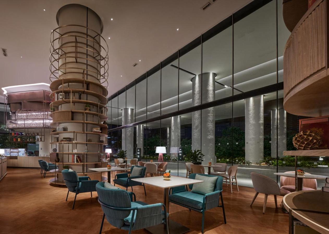 Amari SPICE Penang Hotel Bayan Lepas Bagian luar foto The Lounge at KLIA